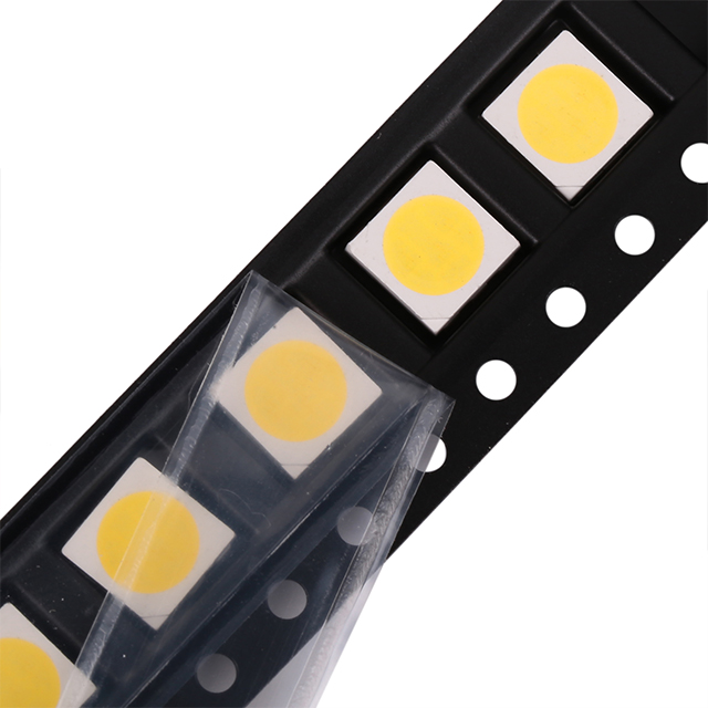 5050 White SMD LED Chip 457nm Dominant Wavelenth 6500k Color Temperature 